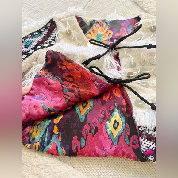 Liboosha Handmade Moroccan Wedding Blanket Jacket Tribal Floral Cream Black 2T - Picture 5 of 10